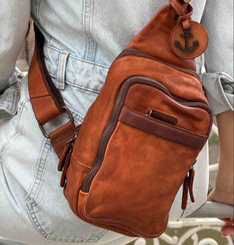 Leder Bodybag Phoenix in Cocgnac