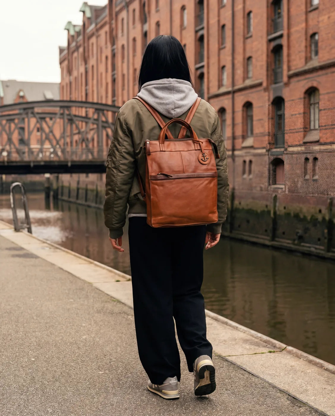 Franny – See it on the model – Cognac