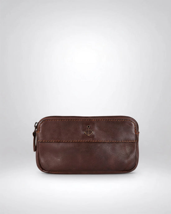 h2nd_0337_nico_brown_01.webp