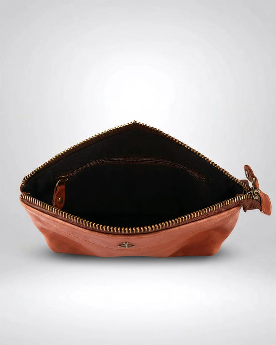 h2nd_1119_fiorella_cognac_05.webp