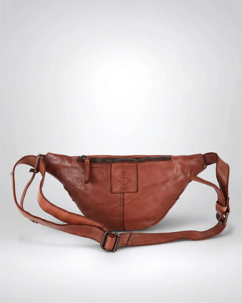 h2nd_11544_jamie_cognac_04.webp