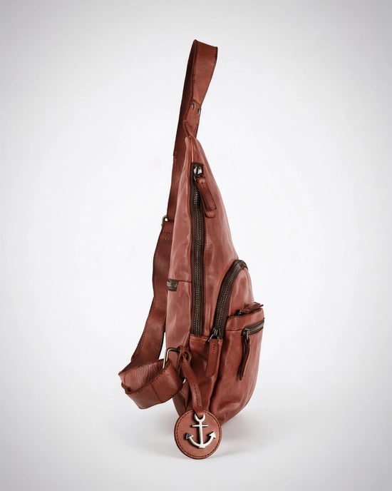h2nd_11598_merlin_cognac_03.webp