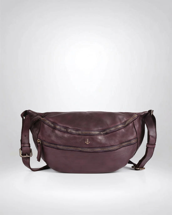 h2nd_11805_chris_purple_01.webp