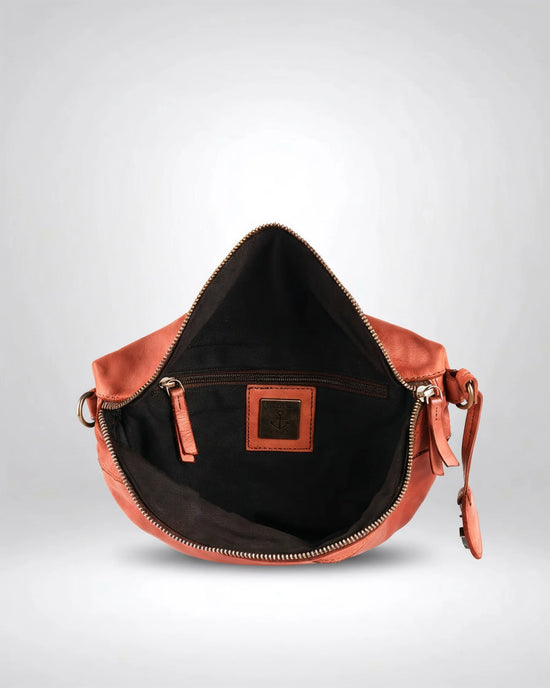 h2nd_11964_jutta_cognac_05.webp