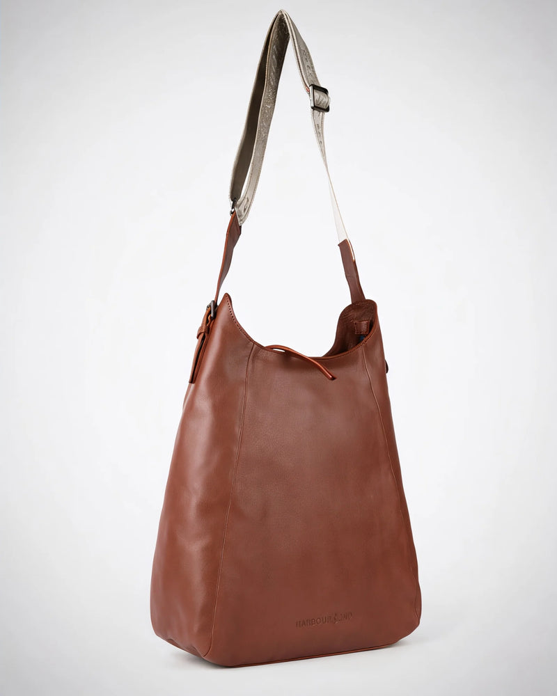 h2nd_12036_lisa_cognac_02.webp