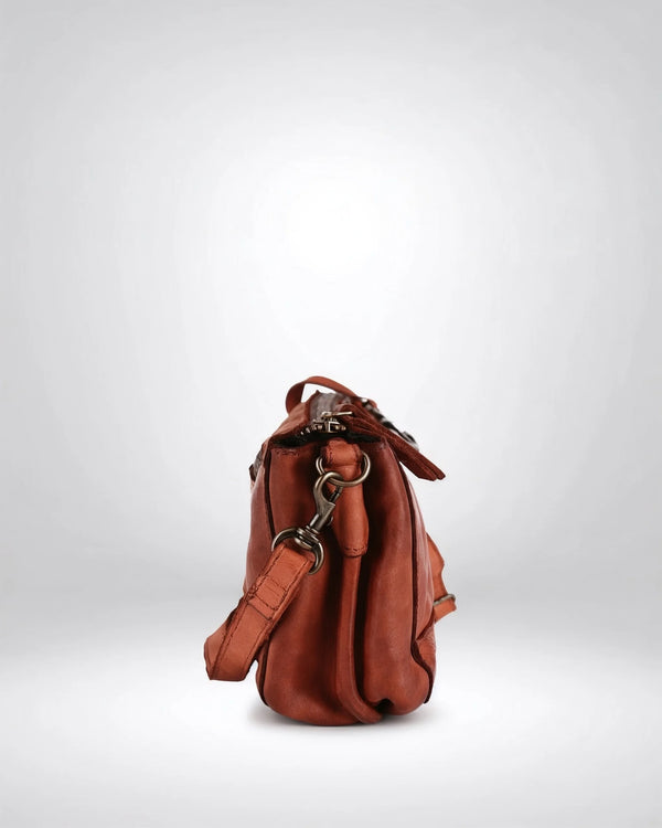 h2nd_12477_tiani_cognac_03.webp