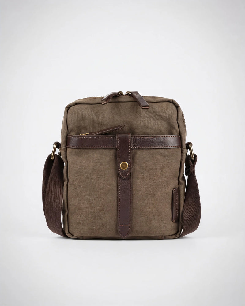 h2nd_12550_antoni_olive_01.webp