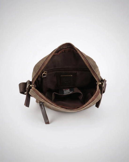 h2nd_12550_antoni_olive_05.webp