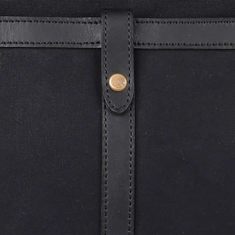 Hugo - black/black