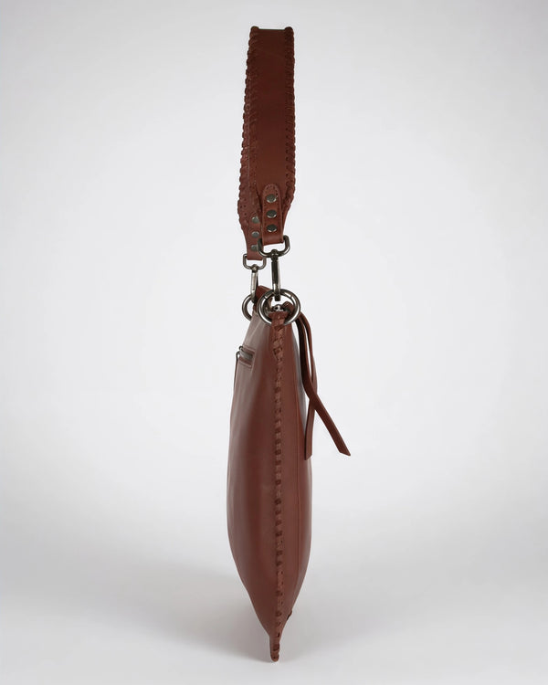 h2nd_12637_leila_cognac_03.webp