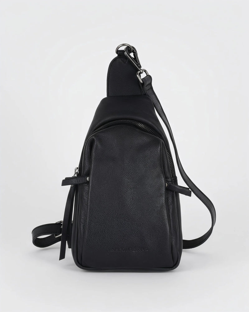 h2nd_12651_monja_ash_01.webp
