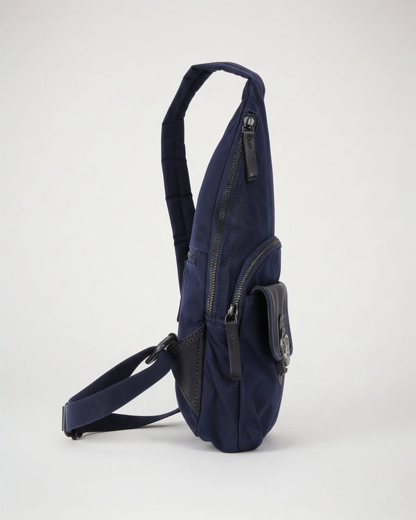 h2nd_12676_marit_navy_03.webp
