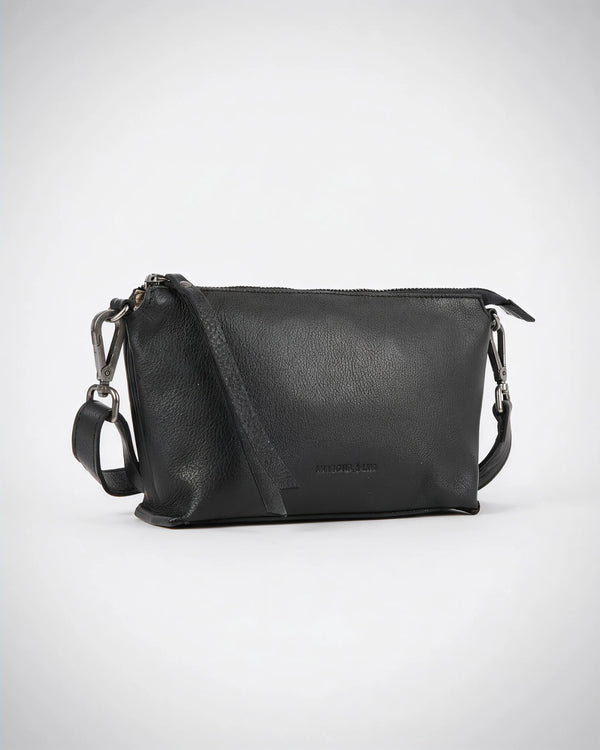 h2nd_12892_coco_ash_02.webp