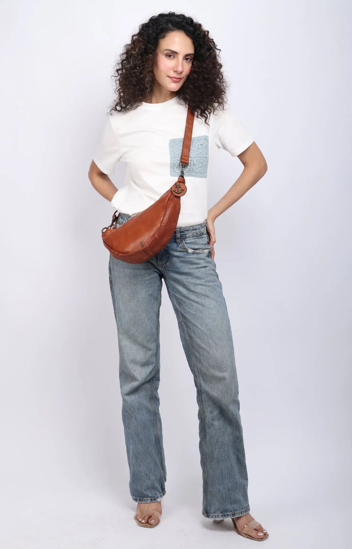 Smilla – Am Model ansehen – Cognac