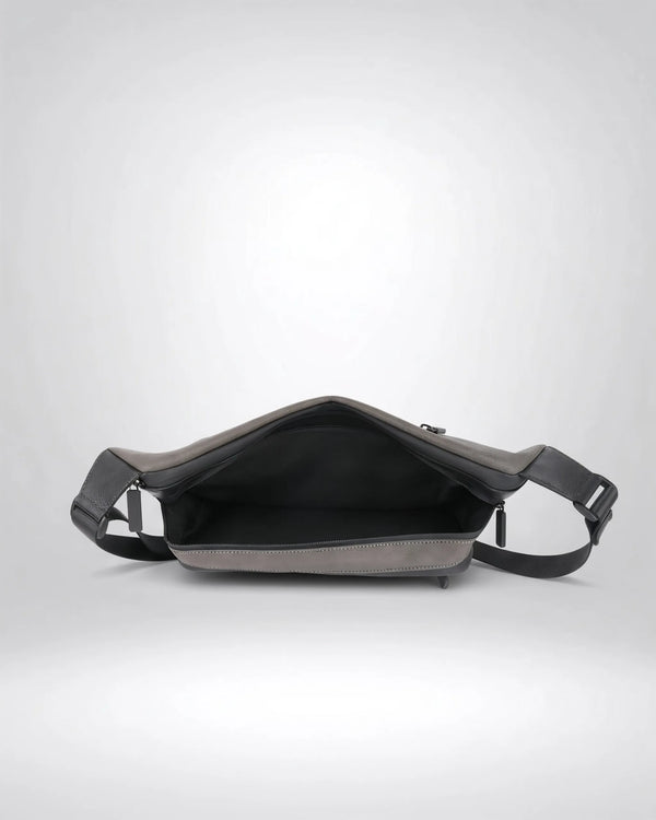 h2nd_13027_turin_dolphin_05.webp