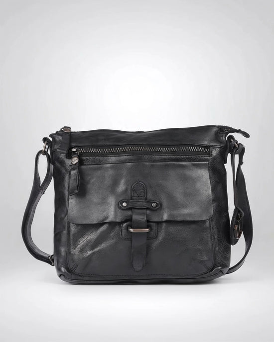 h2nd_13116_hayden_ash_01.webp