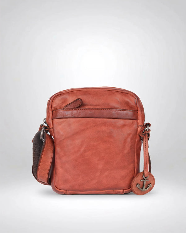 h2nd_13128_drew_cognac_01.webp