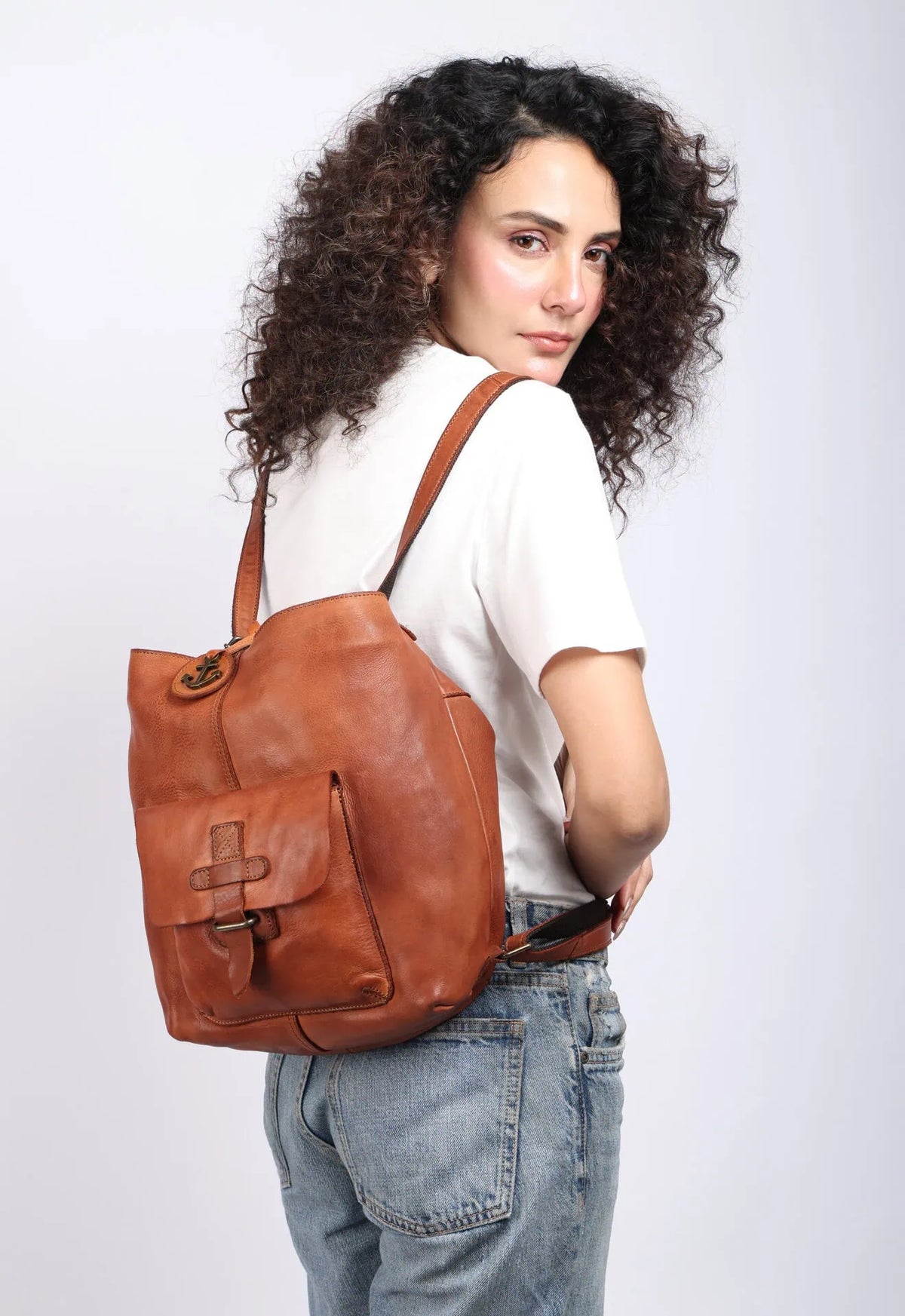 Baily – See it on the model – Cognac