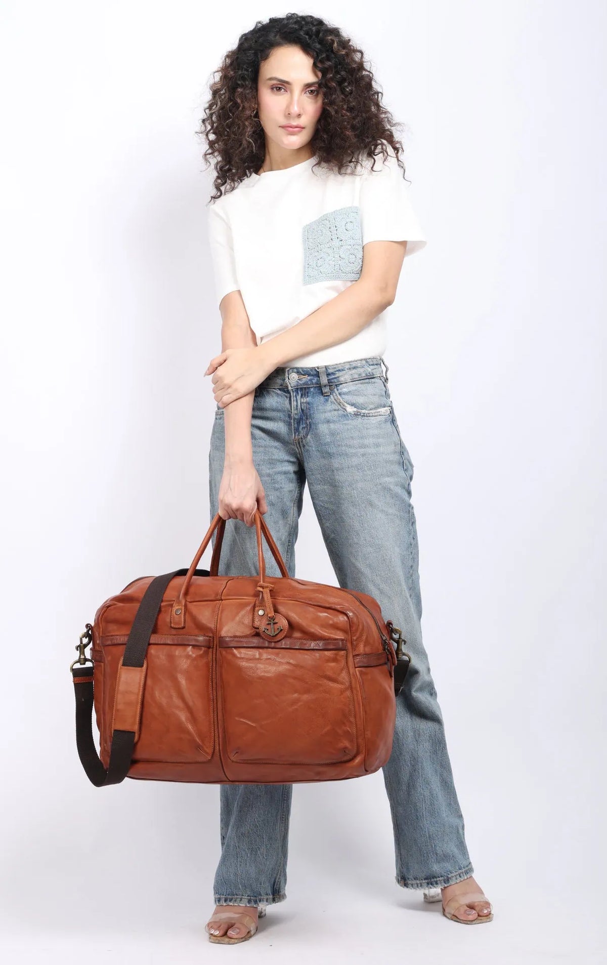 Theron – Am Model ansehen – Cognac