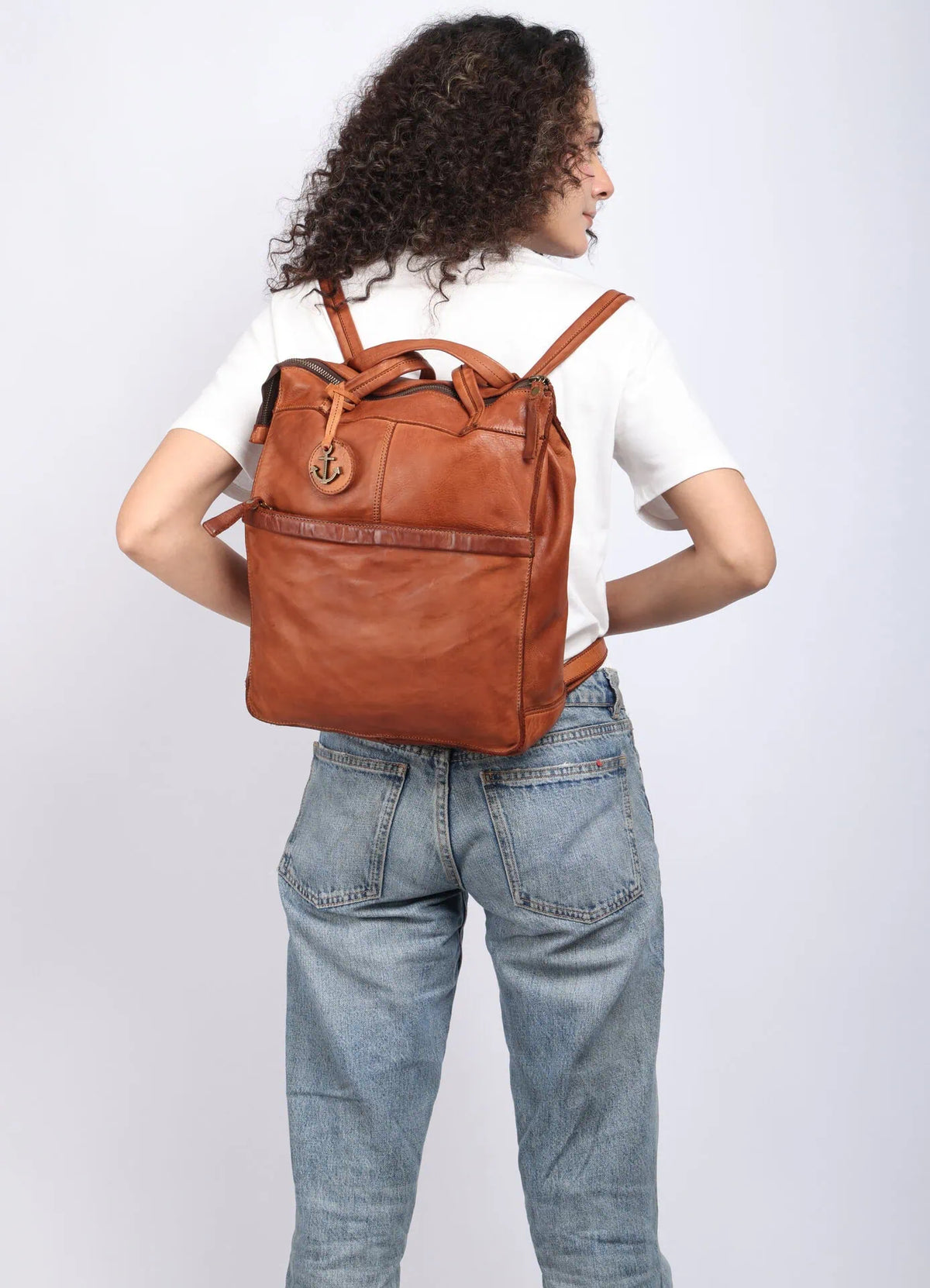 Franny – See it on the model – Cognac