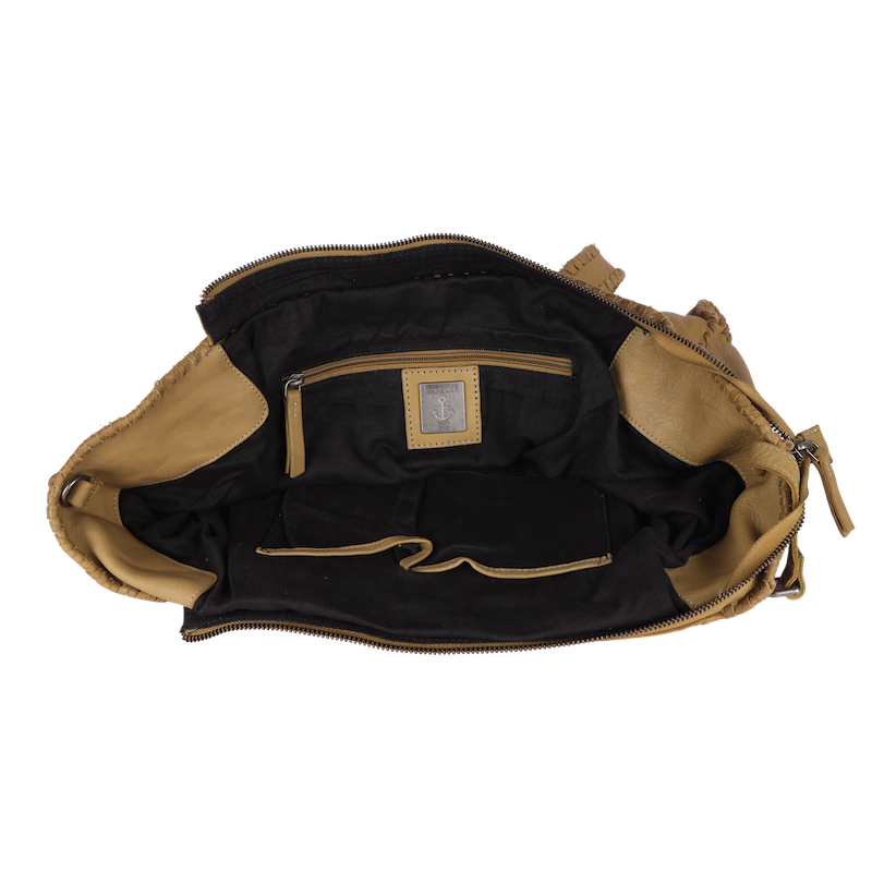 Alethea - mild pistachio