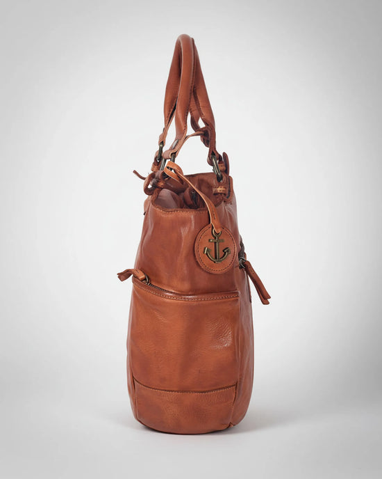 h2nd_13614_selina_cognac_02.webp