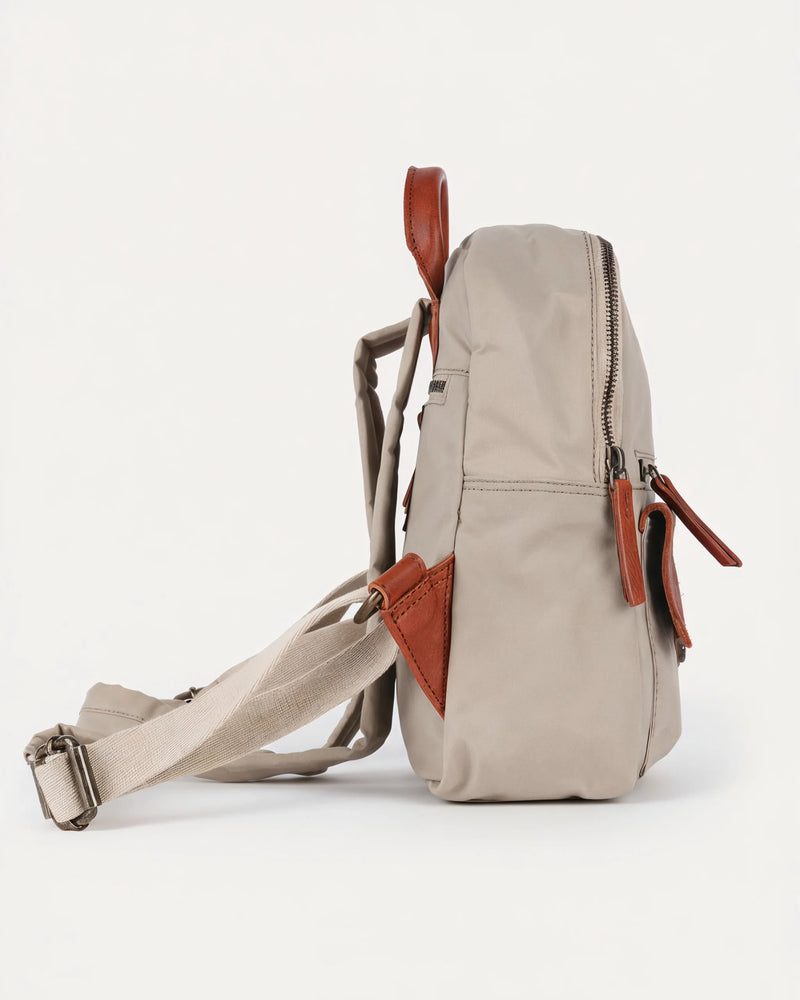 h2nd_13617_azalea_khaki_03.webp