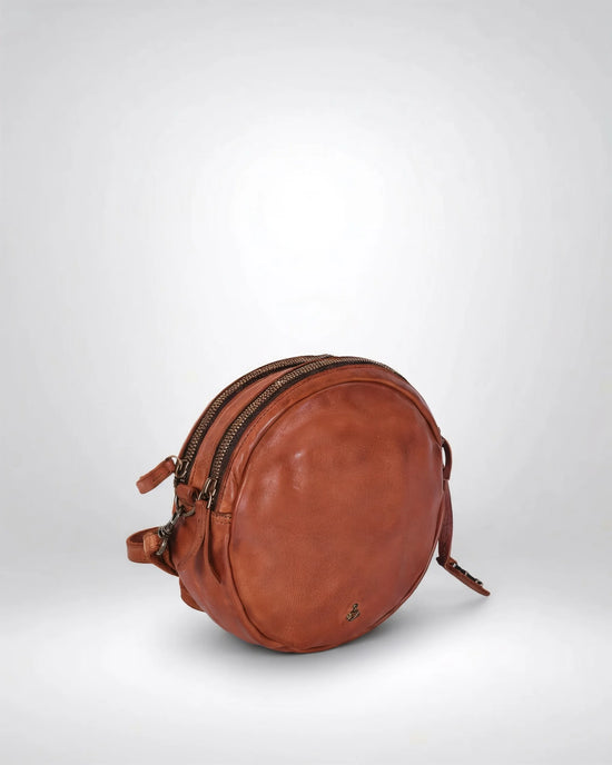 h2nd_13646_halima_cognac_03.webp