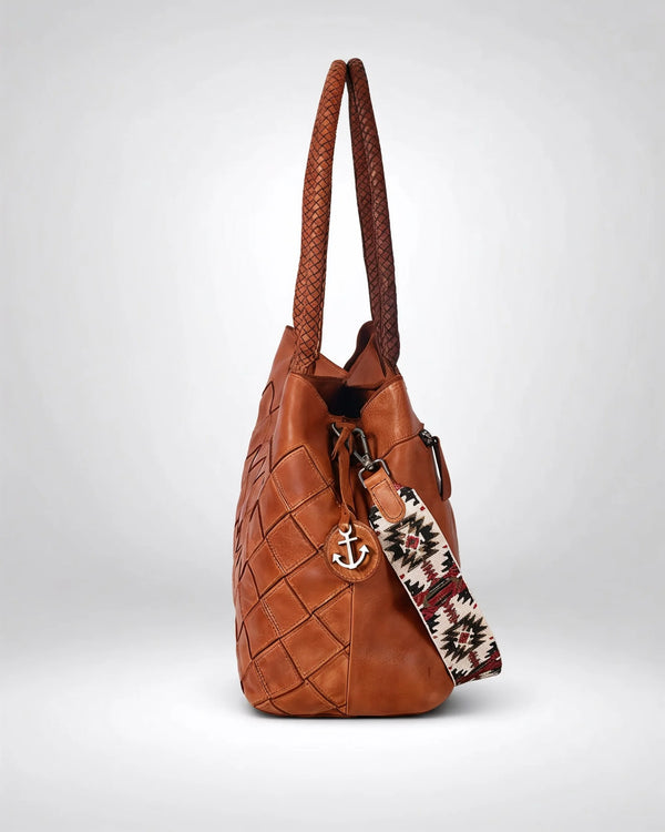 h2nd_13716_leontina_cognac_02.webp