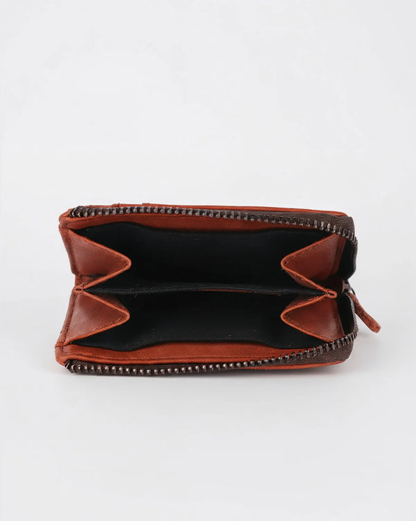 h2nd_14537_silas_cognac_05.webp