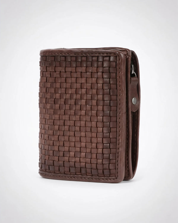 h2nd_2227_hariet_brown_02.webp