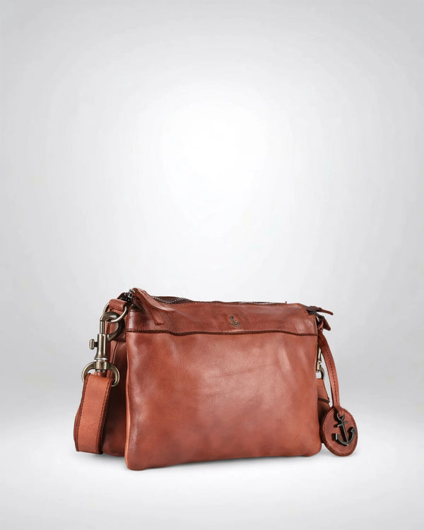 h2nd_7835_evita_cognac_02.webp