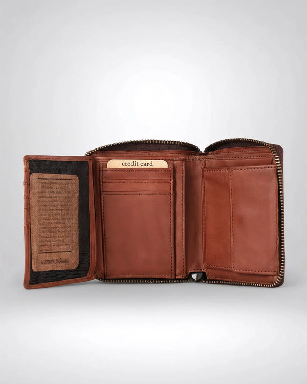 h2nd_9855_komet_cognac_06.webp