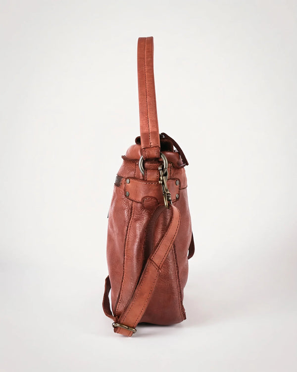 h2nd_9951_luisa_cognac_03.webp