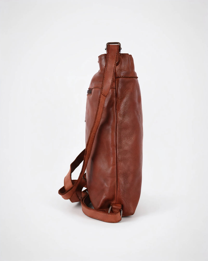 h2nd_9964_nora_cognac_04.webp