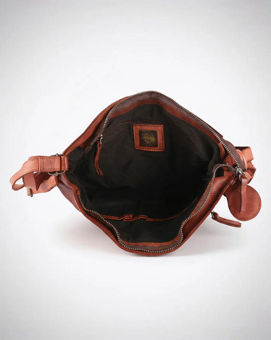 h2nd_9964_nora_cognac_07.webp